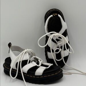 Dr Martens Nartilla SoftWair Gladiator Sandals White Platform Women’s 6